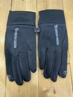 دستکش برزنتي زمستانه برند golov.eloy